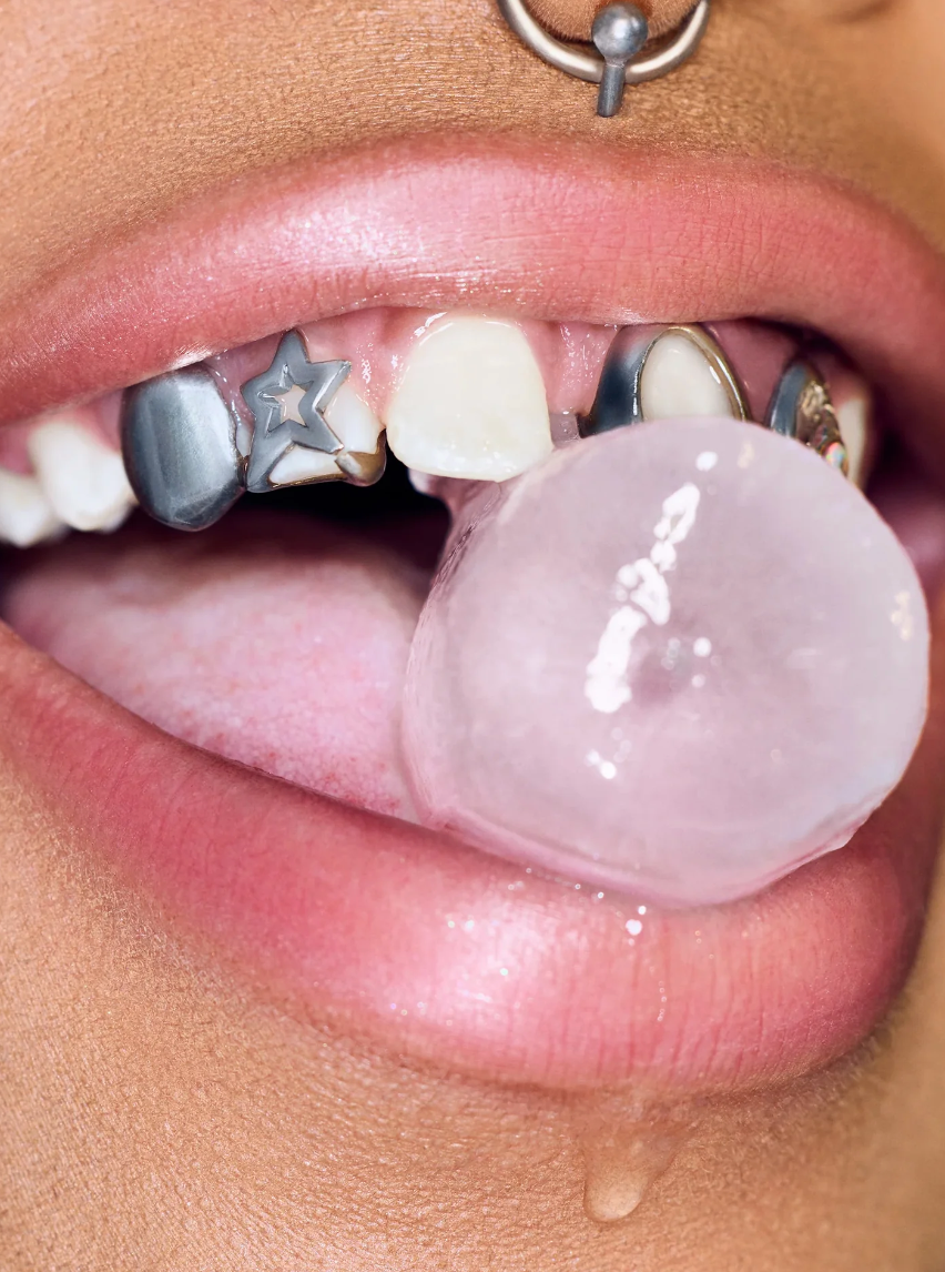 INVISIBLE EXTREME PLUMPING LIP LINER